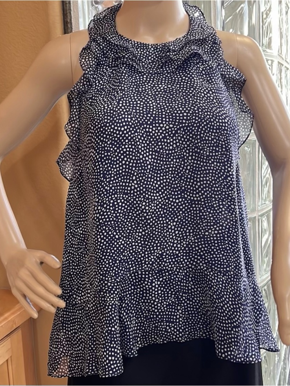 Diane Von Furstenberg Navy and White Polka Dot Ruffled Halter Top Sz L.    Bg2